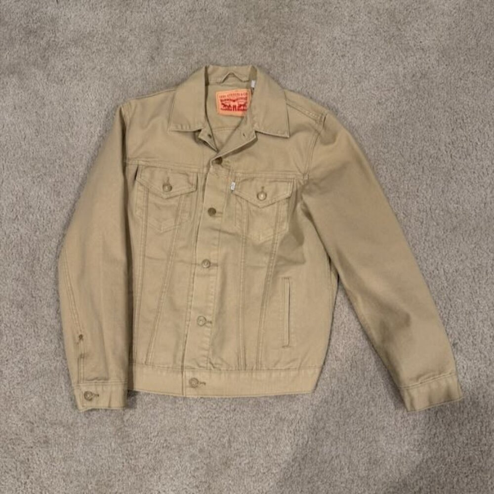 Levi’s Men’s Trucker Jacket – Tan – Size Large – Excellent Condition